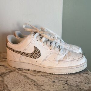 Nike Court Vision Low